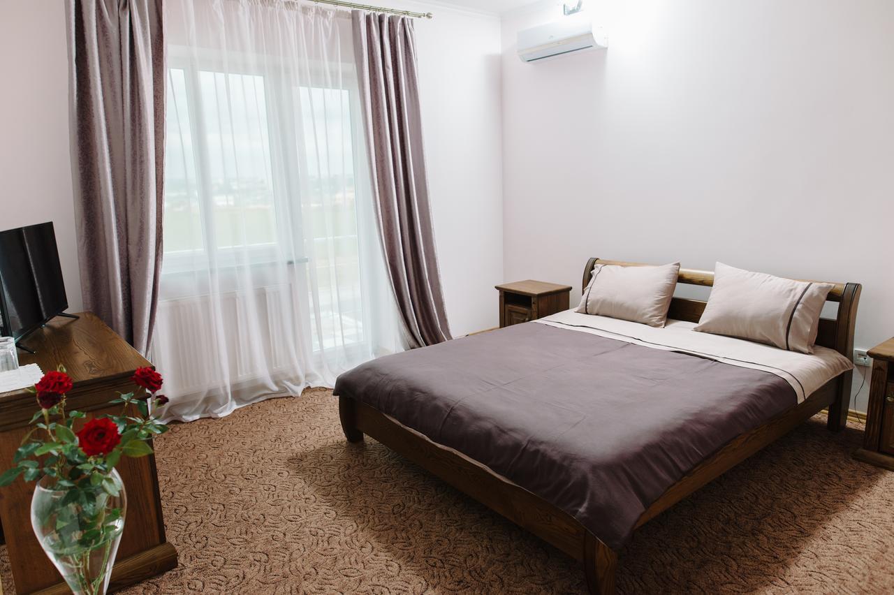 Hotel Korona Kolybayevka Dış mekan fotoğraf