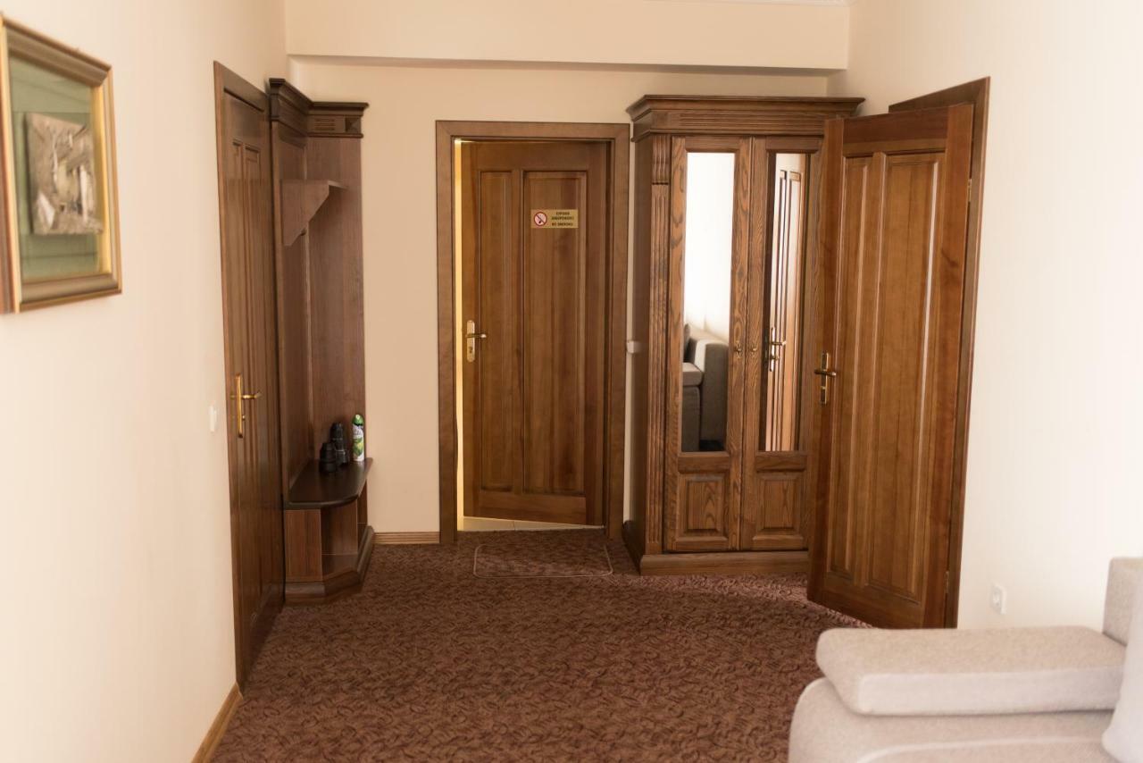 Hotel Korona Kolybayevka Dış mekan fotoğraf